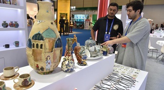 Jingdezhen'de uluslararası seramik fuarı 1.000'i aşkın profesyonel alıcıyla başladı