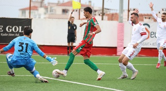 Karşıyaka Ayvalıkgücü deplasmanında 0-0 berabere kaldı, taraftar penaltıya isyan etti