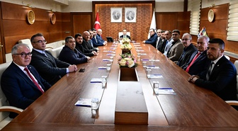 Nevşehir'de muhtarlar, Muhtarlar Günü'nde Vali Kök'e ziyaret gerçekleştirdi