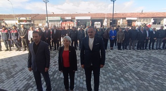 Pazaryeri'de 19 Ekim Muhtarlar Günü çelenk sunumu ve yemekle kutlandı