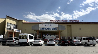 Yüksekova Devlet Hastanesi'nde iki yeni uzman hekim göreve başladı, toplam 65 oldu
