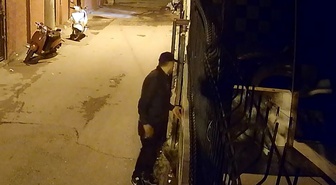 Adana'da eve girip 2 cep telefonu ve 2 bin 300 lira çalan şüpheli tutuklandı