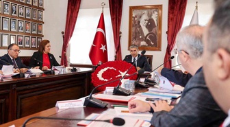Afyonkarahisar'da okul güvenliği toplantısında Vali Aktaş denetim istedi