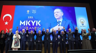 AK Parti rozetini takan Cemalettin Kani Torun, genel başkan danışmanı oldu