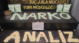 Antalya'da son 1 haftadaki 30 narkotik operasyonunda 30 bin 524 ecstasy ele geçirildi