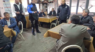 Bozüyük'te polis kıraathanelerde sahte para ve dolandırıcılığa karşı uyardı