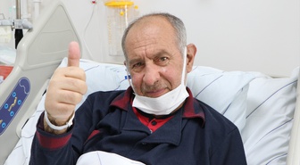 Erzurum'da 11 yıldır diyaliz gören Metin Demir doğum gününde böbrek nakli oldu