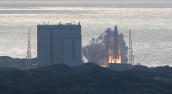 Japonya, Phobos'tan örnek getirecek MMX uzay aracını taşıyan H3 roketini fırlattı
