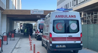 Karaman Bostanözü'nde devrilen tarım aracında 8 kişi yaralandı