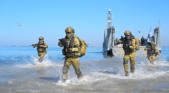 NATO'nun Neptune Strike 2026 tatbikatı kapsamında TCG Anadolu'da basın günü yapıldı