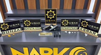 Uşak'ta düzenlenen uyuşturucu operasyonunda 27 zehir taciri tutuklandı