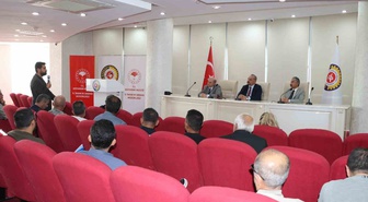 Adıyaman'da nar üreticileri için pazar ve sorunlar çalıştayda ele alındı