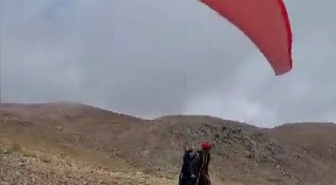 Adıyaman Tut'ta ilk kez wingsuit uçuşu yapan İrlandalı Moran 800 metreden atladı
