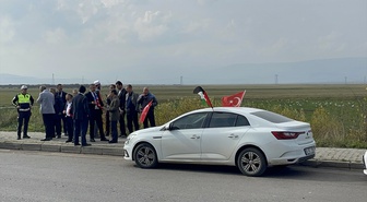 Ardahan'da Filistin için araç konvoyu Serhat Ulu Camisi önünden hareket etti