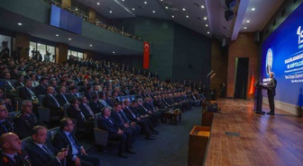 Bakan Uraloğlu, ODTÜ Rektörü Yozgatlıgil’e siber güvenlik üstün hizmet ödülünü verdi