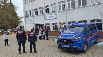Bilecik'te jandarma 20 okul çevresinde denetim yaptı, olumsuzluk çıkmadı