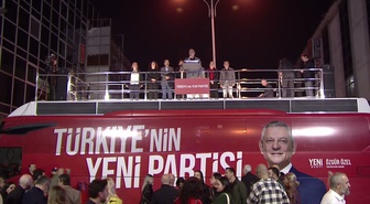 DİSK İstanbul temsilcisi Halk TV mitinginde kayyım ve tutuklamalara tepki gösterdi.