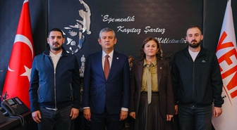 Narin Güran'ın ağabeyi ve amcası Özgür Özel'le görüştü! Davadaki eksiklikleri anlattılar