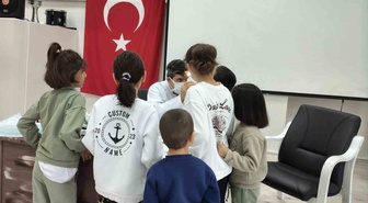 Elazığ'da korunma altındaki çocuklara 'İyilik Var' kapsamında diş taraması yapıldı
