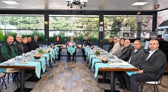 Eskişehir Emniyet Müdürü Tolga Yılmaz, emekli personele veda yemeğinde teşekkür etti