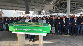 Gaziantep'te spor gazetecisi Kenan Yücel (61) son yolculuğuna uğurlandı