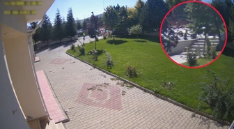 Kırşehir'de nefes borusuna şeker kaçan sürücüyü trafik polisleri Heimlich'le kurtardı