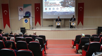 Van YYÜ'de düzenlenen seminerde yasa dışı bahis ve kumar riskleri gençlere anlatıldı