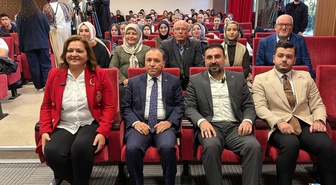 Afyonkarahisar Belediye Başkanı Köksal, Kampüs Hattı'nda öğrenci sorularını yanıtladı