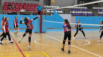 Afyonkarahisar'da okul sporlarında hentbol, futsal, dart ve voleybol başladı