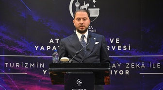 Ankara'da turizm zirvesinde yapay zekanın seyahat planlamasına etkisi ele alındı