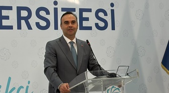 Bakan Kacır: 2027'den itibaren telefonlardaki yabancı navigasyon uygulamalarını silip yerli uygulamaya geçmeye hazırlanıyoruz