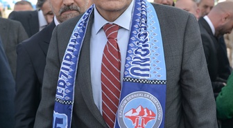 Bakan Tekin, Meta'ya çocuklara zarar gerekçesiyle açılan davalarda adım atacak