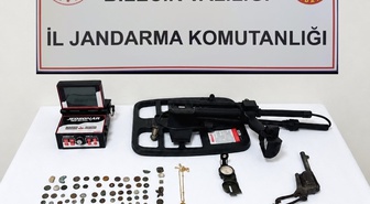 Bilecik Bozüyük'te jandarma operasyonunda 51 sikke ele geçirildi