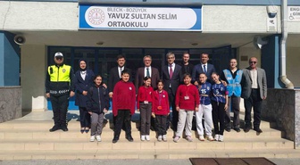 Bozüyük Kaymakamı Helvacı iki okulda öğretmen ve öğrencilerle görüştü