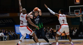 Denizli Basket Avrupa'da ilk deplasman galibiyetini İsviçre'de 80-76 kazandı