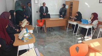 Erzincan İl Müftüsü Yazıcı, 73 öğrencili kız Kur'an kursunu ziyaret etti