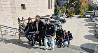 Eskişehir'de araç satışı kılıfıyla tefecilik! 60 milyon liralık alacak çıktı, 2 tutuklama