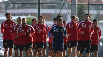 Eskişehirspor, Bursa Yıldırım SK maçının hazırlığını tesislerinde sürdürdü