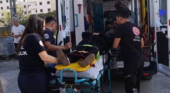 Hatay Dörtyol'da iki otomobil çarpıştı, kazada 3 kişi yaralandı