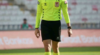 Kayserispor'un Pendikspor'a konuk olacağı maçta Burak Pakkan düdük çalacak