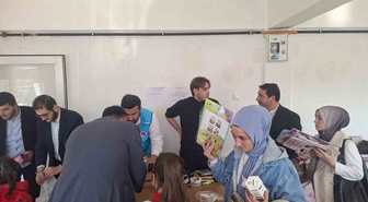 Kütahya Hisarcık'ta Müftülüğün kitap fuarı öğrenci ve vatandaşlarla buluştu