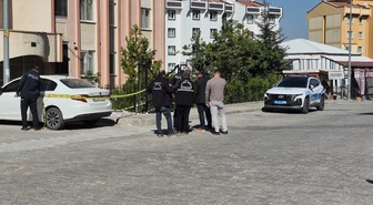 Malatya'da uzaklaştırma kararlı koca dehşeti! 61 yaşındaki Perihan Akbulut, sokak ortasında 8 bıçak darbesiyle öldürüldü