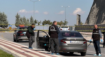 Malatya'da hakkında uzaklaştırma kararı bulunan koca dehşet saçtı! 5 çocuk annesi eşini sokak ortasında 8 bıçak darbesiyle öldürdü