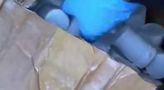 Manisa polisi operasyonda 225 bin 960 sentetik ecza ele geçirdi, 2 şüpheli tutuklandı