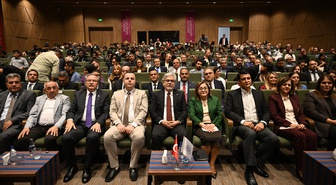 Milli Eğitim Bakan Yardımcısı Yelkenci, Gaziantep'te öğrenci ve öğretmenlerle buluştu