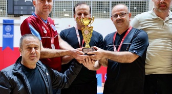 Niğde'de 4. Kamu Spor Oyunları'nda futsal şampiyonu İl Özel İdaresi oldu