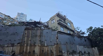 Zonguldak'ta çöken binada 1 ölü 1 yaralı, 3 şüpheliye gözaltı kararı verildi