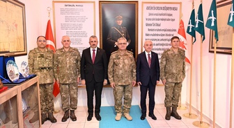 Edirne'de 9. Hudut Tugay Komutanlığına sancak verme töreni düzenlendi