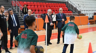 Edirne'de spor ve eğitim müdürleri okçuluk eğitmen eğitimlerini inceledi