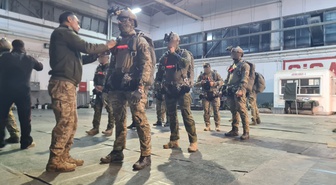 Hava Kuvvetleri, İzmir Çiğli'de Slovak özel kuvvetlere paraşüt eğitimi veriyor